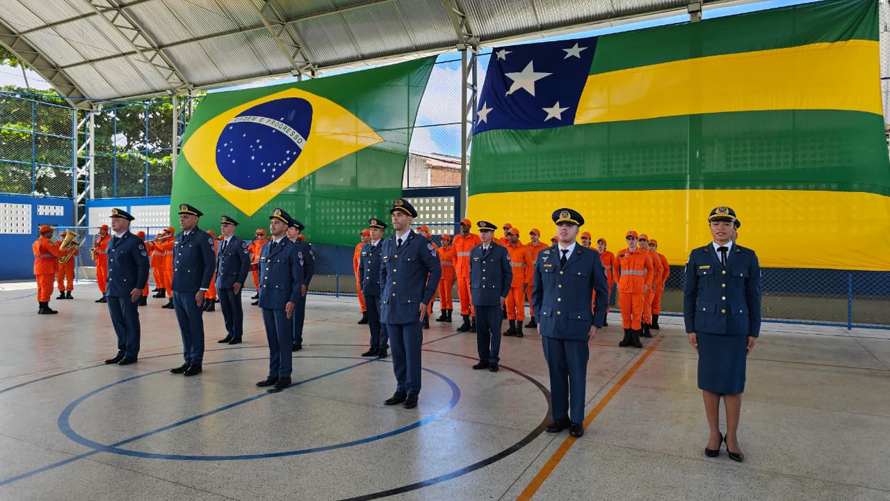 Corpo de Bombeiros realiza solenidade de conclusão de cursos e promoção